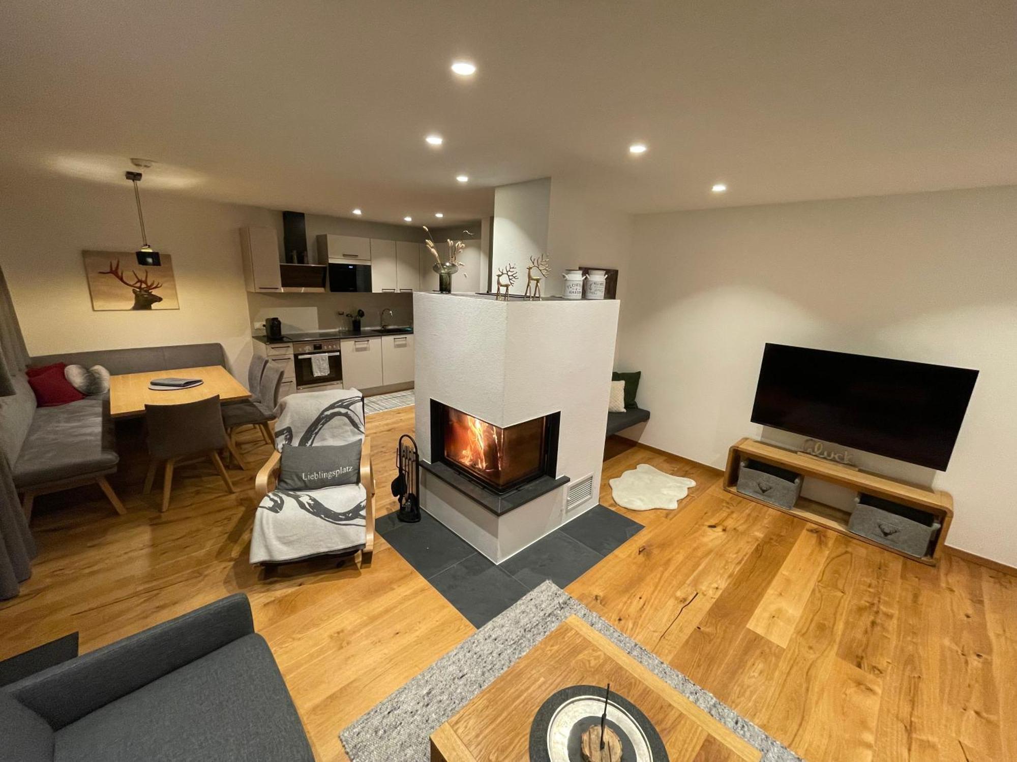 Alpin Residenzen Buchensteinwand St. Ulrich By Alpina-Holiday سانكت أولريش أنا بيلرزي المظهر الخارجي الصورة